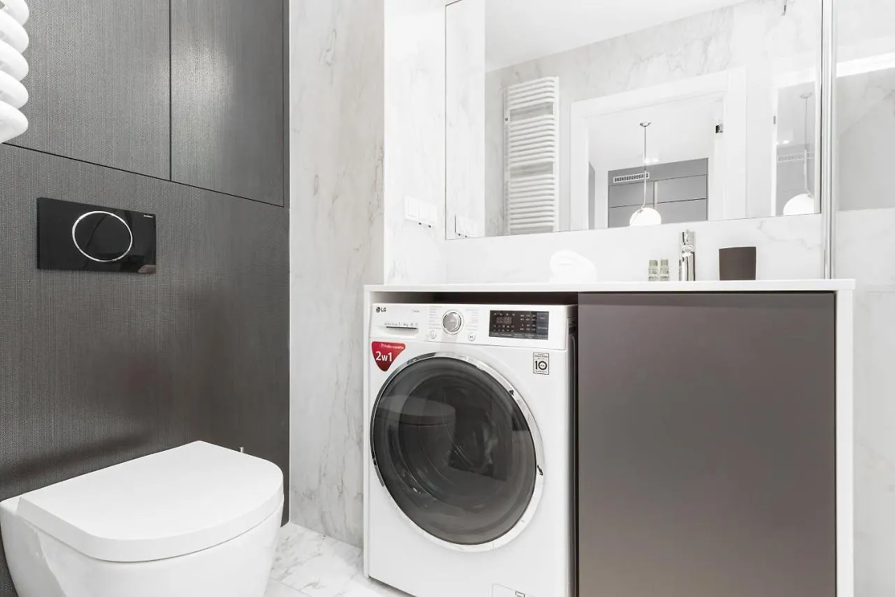Aparthotel Mennica Residence - City Center Apartments By Noclegi Renters Warsaw