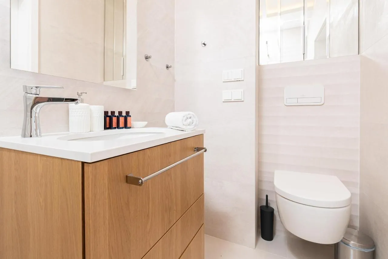 Mennica Residence - City Center Apartments By Noclegi Renters Варшава Польша